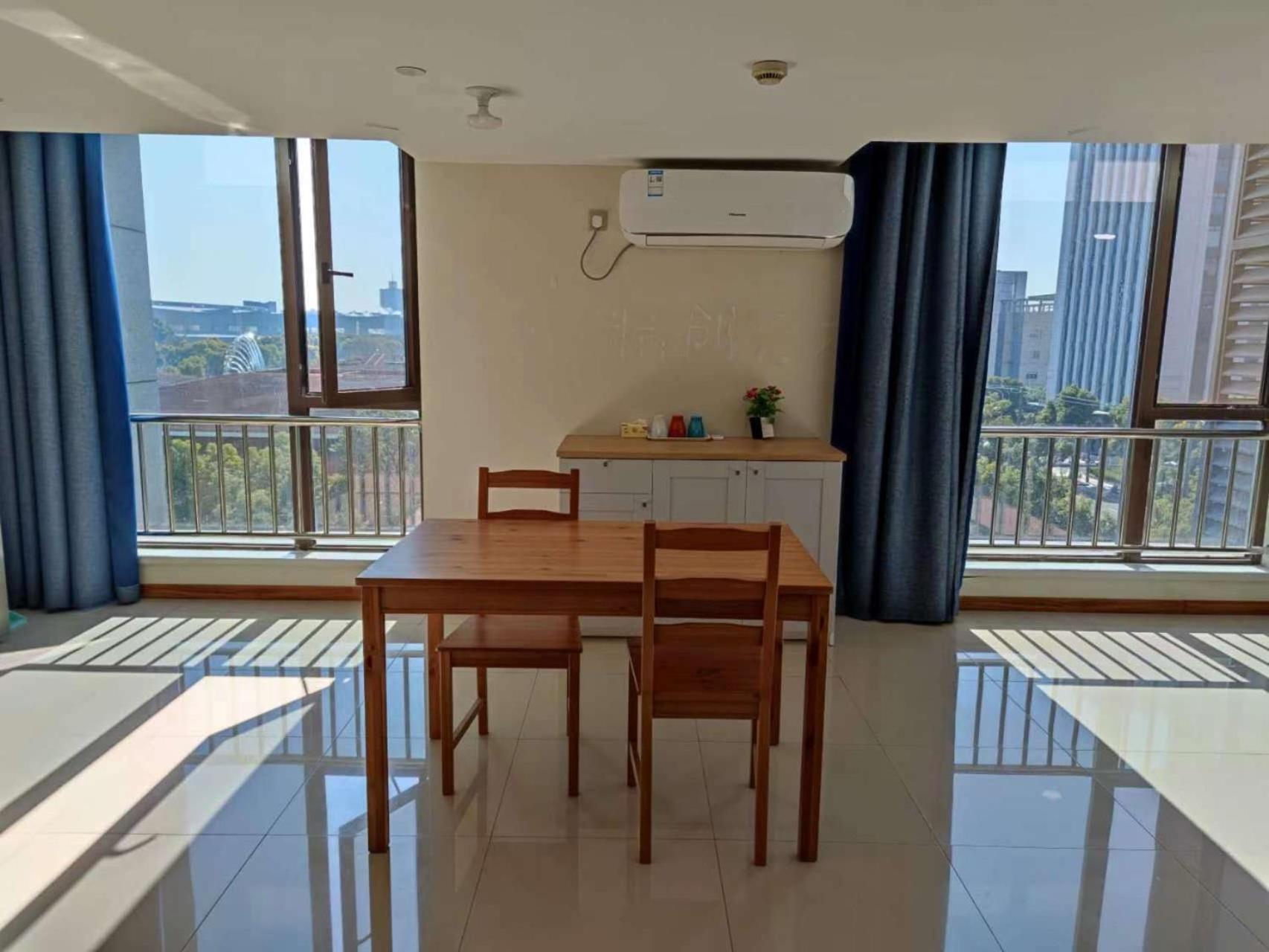 Inestin Shanghai Apt Waigaoqiao Kültér fotó